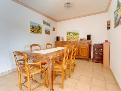 DiningRoom