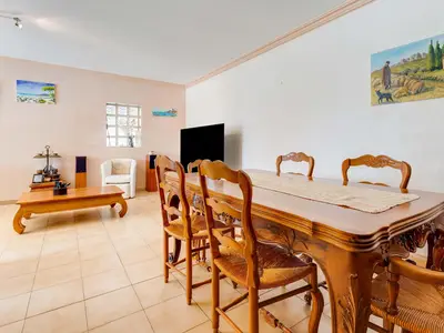 DiningRoom