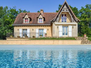 Ferienhaus für 8 Personen (300 m&sup2;) in Savignac Lédrier