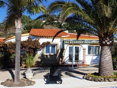 Terrasse mit mediterraner Bepflanzung