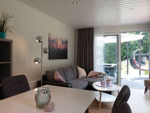 23881840-Ferienhaus-4-Scharbeutz-300x225-4