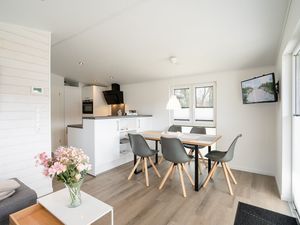 23893651-Ferienhaus-5-Scharbeutz-300x225-2