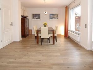 23970896-Ferienhaus-9-Scharbeutz-300x225-3