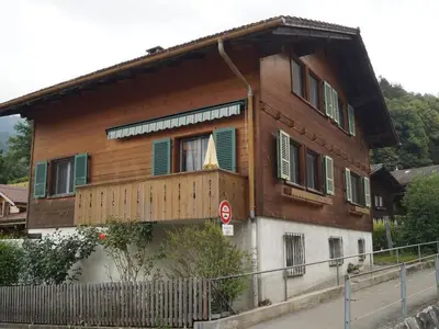 Ansicht von Meiringen her mit kleinem Balkon
