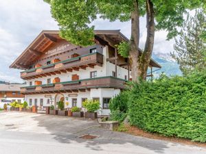 23896181-Ferienhaus-31-Scheffau am Wilden Kaiser-300x225-0