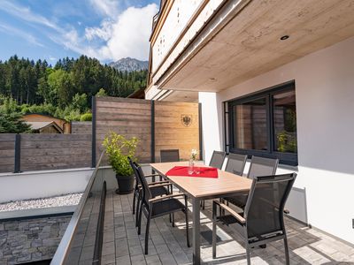 Kaiserluft_Chalets_Oberfeld_43_Scheffau_Terrasse_2