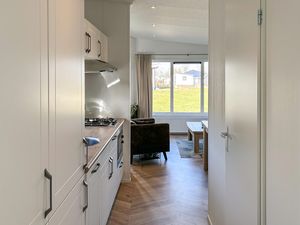 23762304-Ferienhaus-4-Scherpenisse-300x225-4