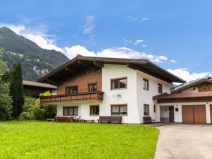 23895863-Ferienhaus-14-Schlitters-300x225-0