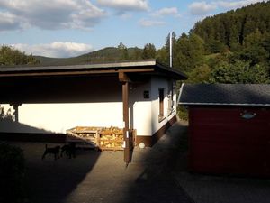 23982810-Ferienhaus-4-Schmallenberg-300x225-4