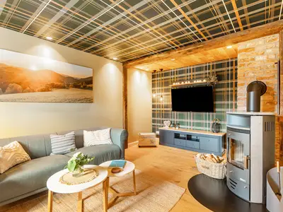 Photo, INSIDE, OUTSIDE