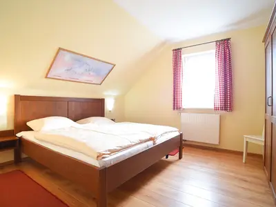 Schlafzimmer 1 Feldscheune links