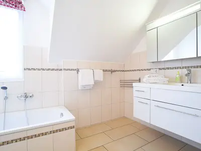 Badezimmer Feldscheune links