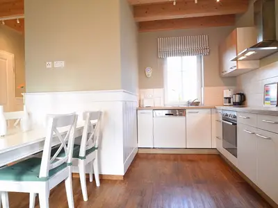 Küche Haus an der Weide links