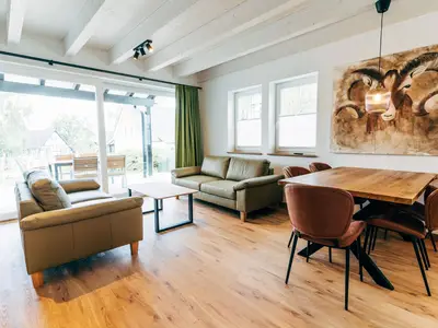 Wohnzimmer Haus im Glück rechts