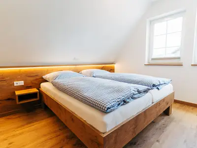Schlafzimmer 2 Haus im Glück links