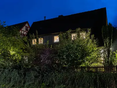 Ihre Unterkunft bei Nacht
