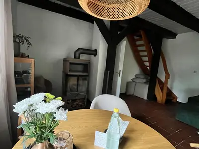 Wohnzimmer mit Ofen