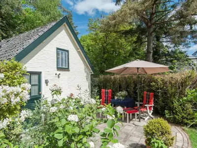 Außenseite Ferienhaus [Sommer]
