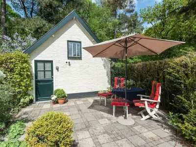 Außenseite Ferienhaus [Sommer]