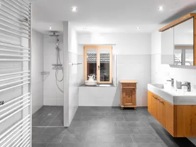 Badezimmer 2