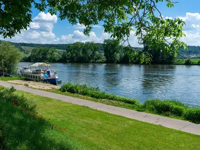Moselblick mit Radweg