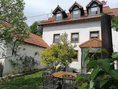 Ferienhaus für 9 Personen (145 m²) in Schwirzheim 2/10