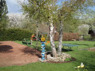 Bouleplatz mit Spielwiese