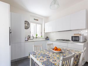 23510208-Ferienhaus-6-Sciacca-300x225-4