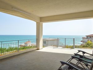 24005431-Ferienhaus-6-Sciacca-300x225-0