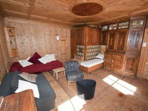 21477495-Ferienhaus-8-Scuol-300x225-2