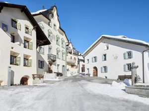 18565809-Ferienhaus-6-Scuol-300x225-1