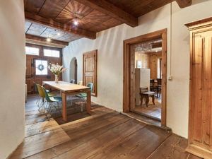 18565809-Ferienhaus-6-Scuol-300x225-2