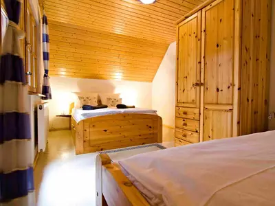 Schlafzimmer II