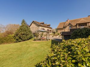 21988039-Ferienhaus-6-Ségur-le-Château-300x225-3