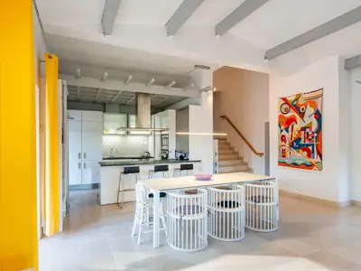 DiningRoom