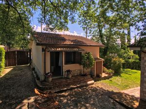 19349889-Ferienhaus-3-Selci-300x225-2