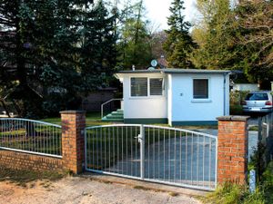 5493961-Ferienhaus-2-Sellin (Ostseebad)-300x225-1