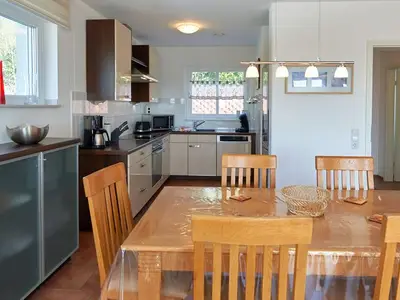 Ferienhaus für 6 Personen (103 m²) in Sellin (Ostseebad) 2/10