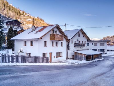 Außenseite Ferienhaus [Winter]