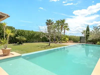 PoolOfHouse