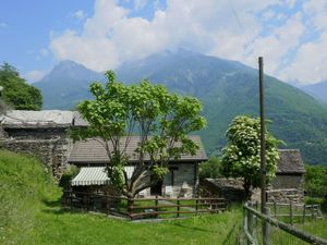 Ferienhaus für 4 Personen in Semione