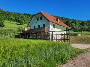 Ferienhaus für 7 Personen (100 m²) ab 394 € in Semič