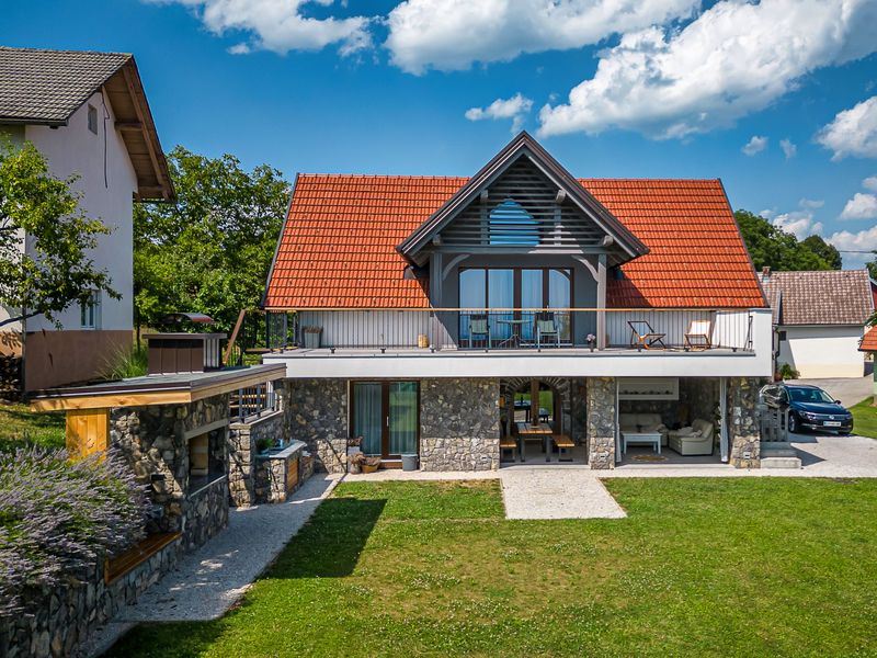 23708708-Ferienhaus-4-Semič-800x600-0