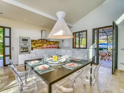 DiningRoom DiningRoom