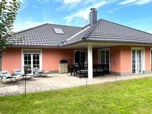 23954107-Ferienhaus-6-Senftenberg-300x225-3