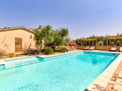 PoolOfHouse