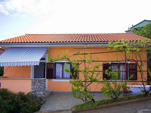 23039439-Ferienhaus-6-Senj-300x225-0