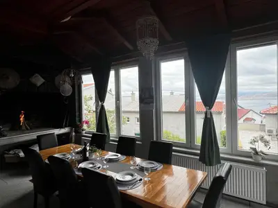 DiningRoom