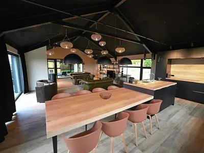 DiningRoom