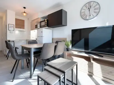 DiningRoom